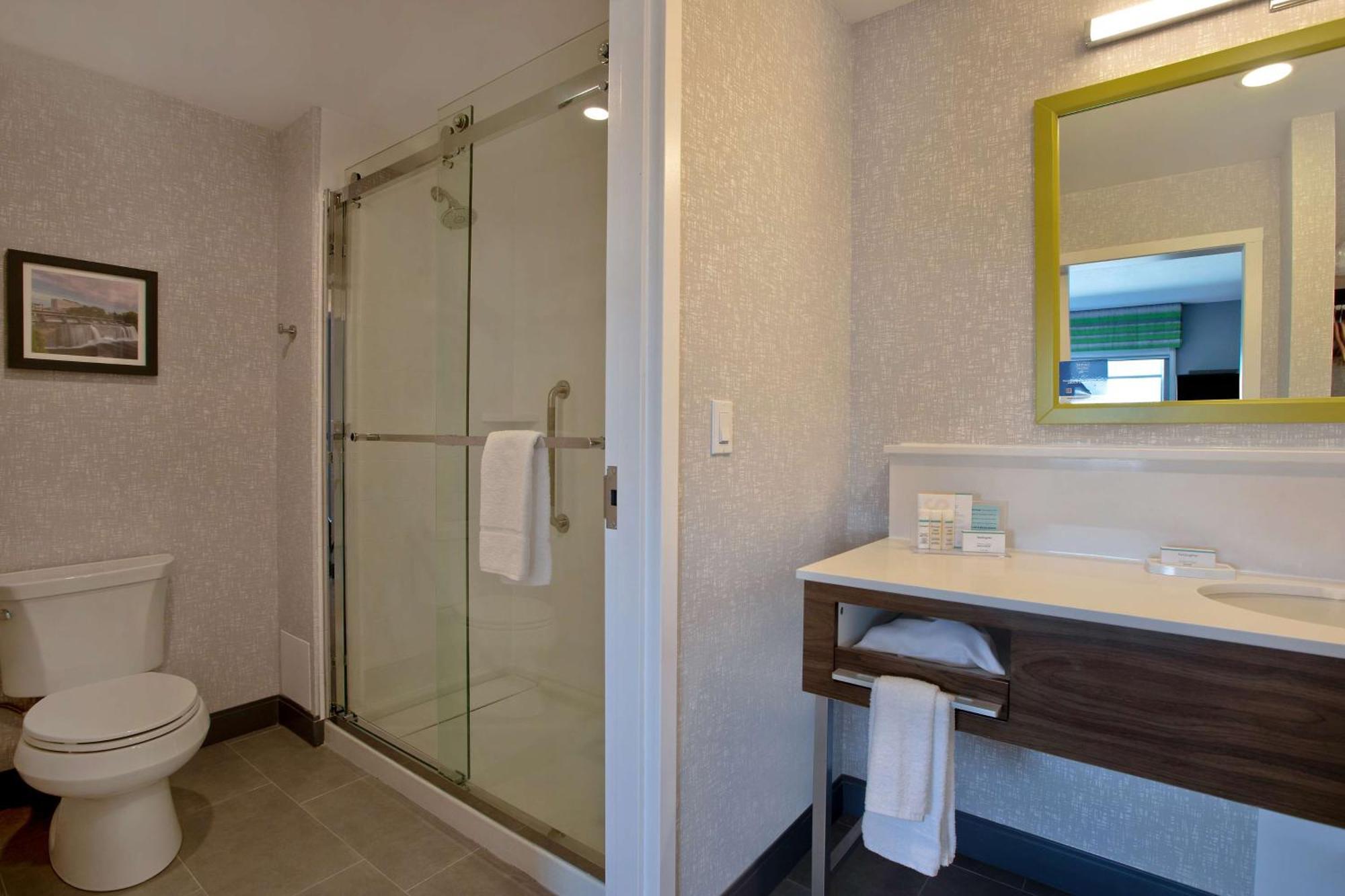 Hampton Inn & Suites Ottawa West, Ontario, Canada Exterior foto